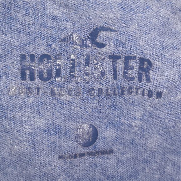 Mens Hollister Must Have Collection. Light and Dark Blue Mixed with White - Picture 4 of 4
